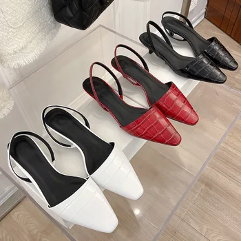 Uus Euroopa ja Ameerika ruut pea nahast Baotou sandaalid naiste seljas prantsuse sussid suvel 2022 daamid kingad